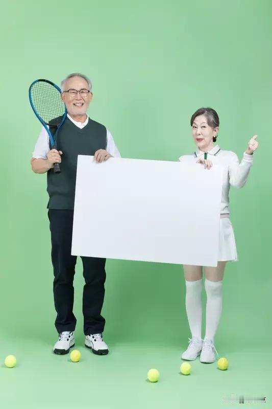 本来路上看到老人摔倒，伸手扶一把，是再正常不过的好心事儿，谁都有遇到难处的时候，