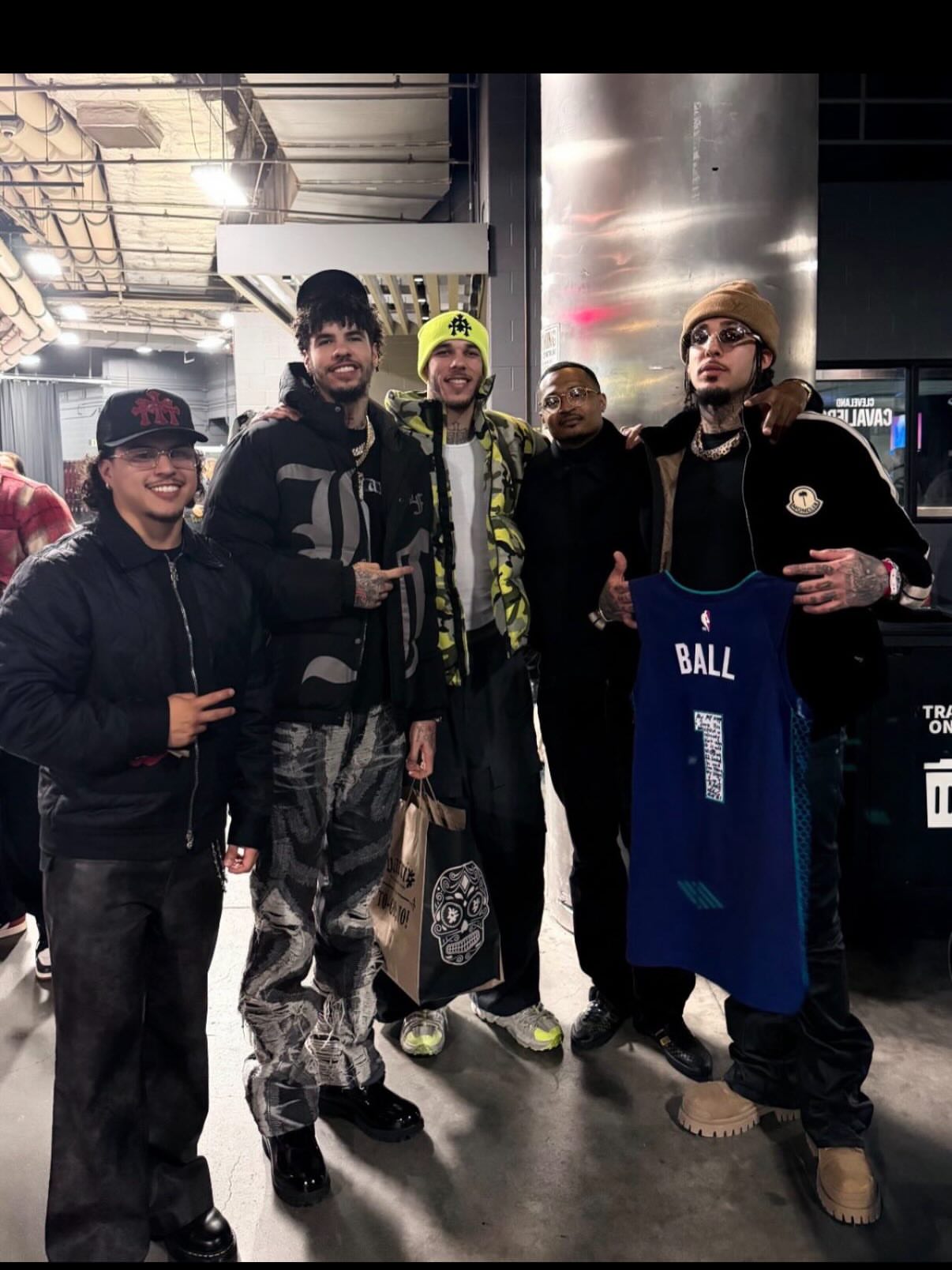 家族的骄傲！三球更新ins：在这一切中受到祝福