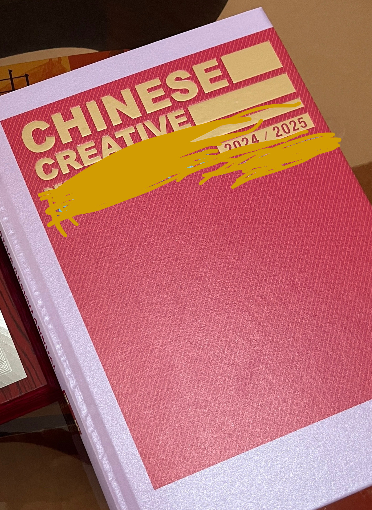 荣登设.计.书.刊并荣获年.度.设.计.师 
