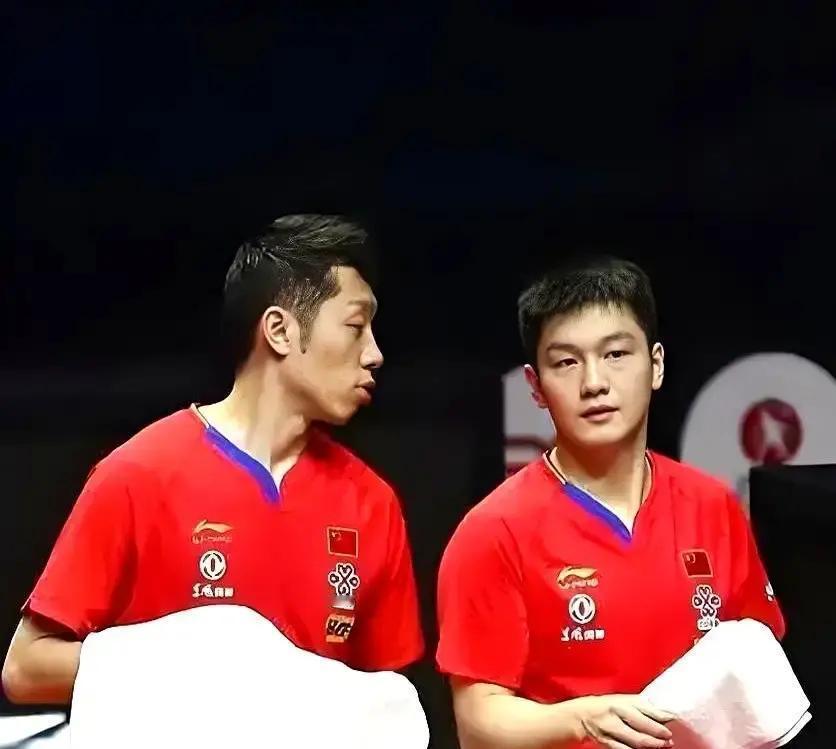 许昕被按板凳，上海队0-3出局！
 
昨晚全锦赛男团决赛，许昕坐满整场，上海队被