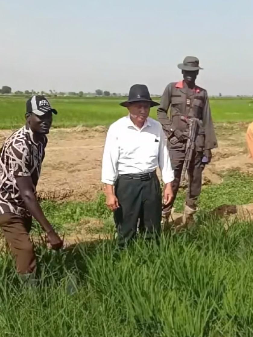 有些中国人真的了不起，自己吃饱饭了，也不忘那片遥远的正挨饿的非洲大地，2026年