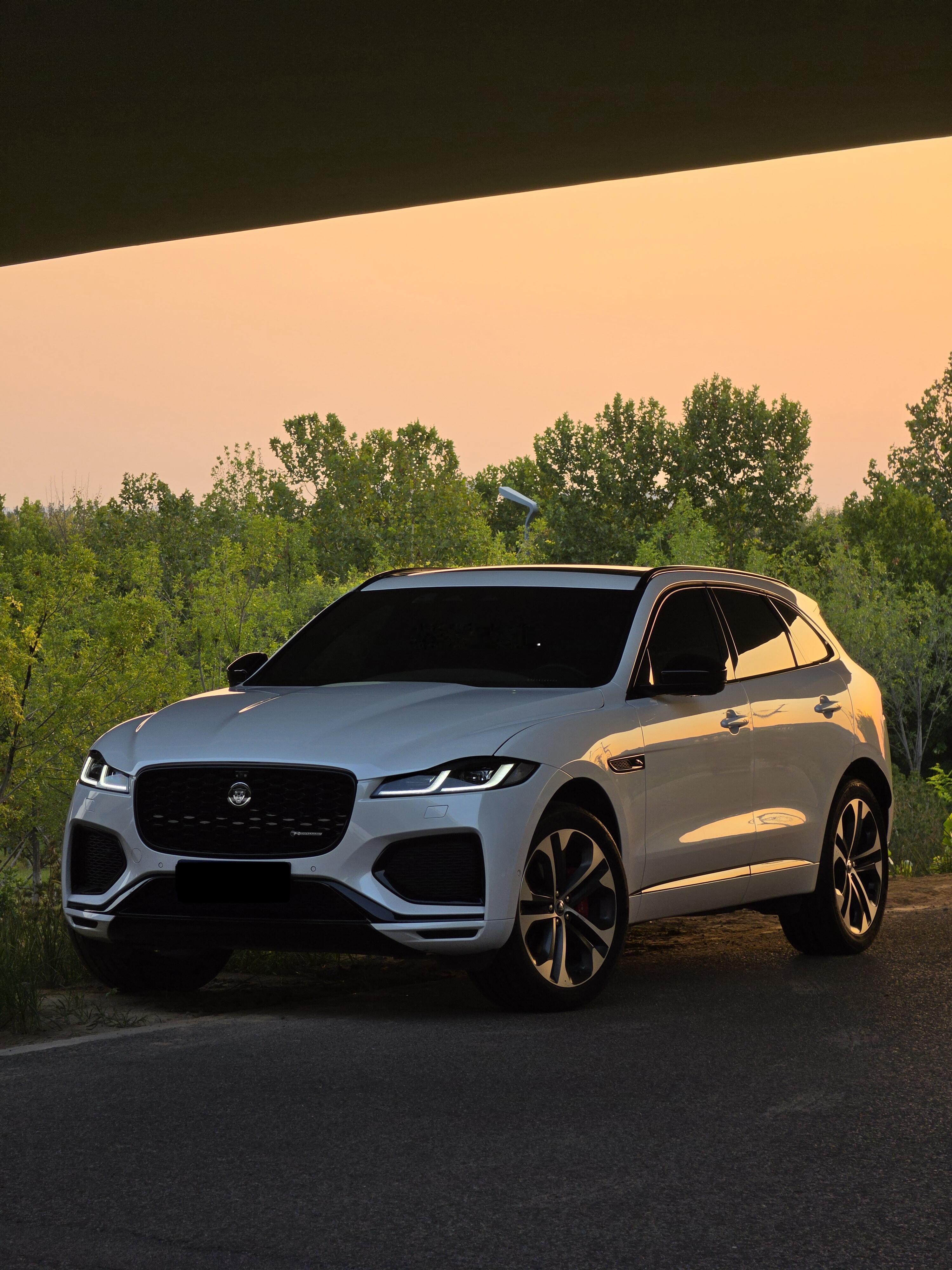 中型SUV最完美的比例有力量，有修长；有凶猛，有优雅；玩腔调，玩姿态，还得是英伦
