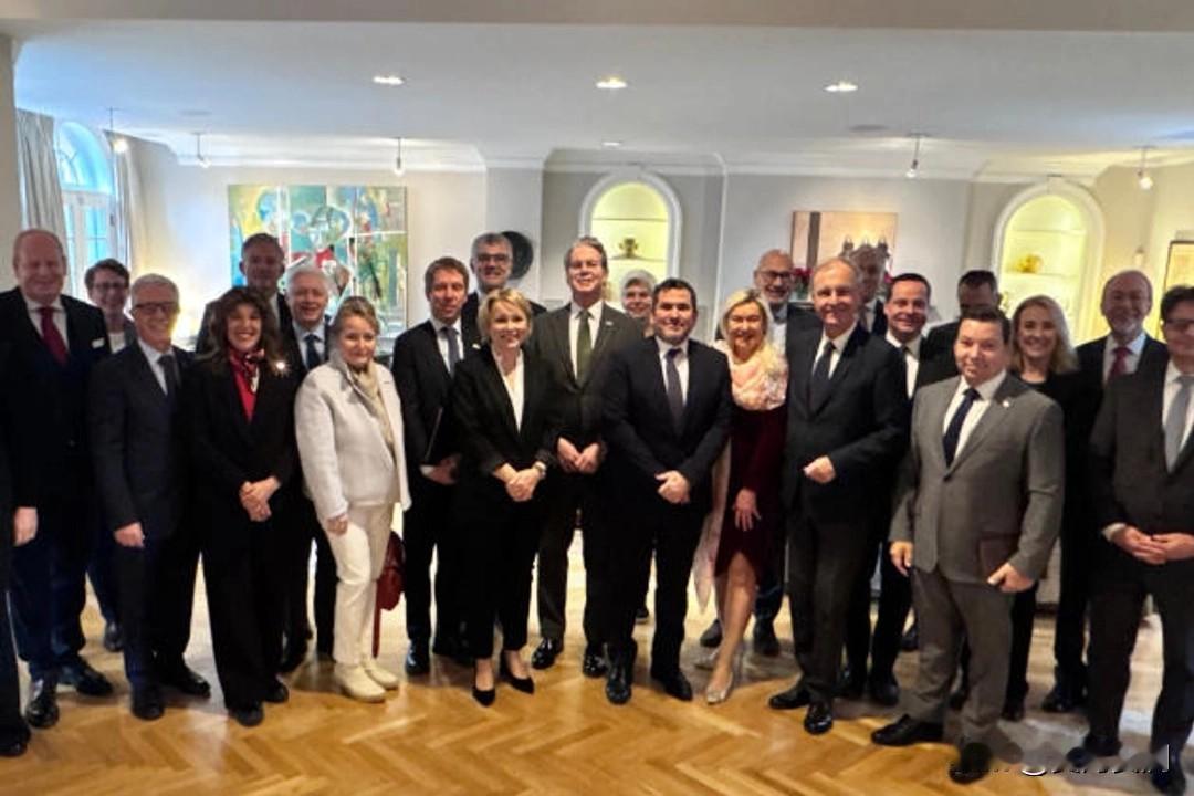 美国又开始兴风作浪了！据彭博社 12 月 17 日消息，美国打算对俄罗斯能源部门