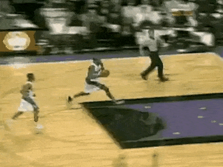 实战风车第一人！卡特一人救一队！
要说千禧年初哪位球员的人气最高，那卡特绝对是成