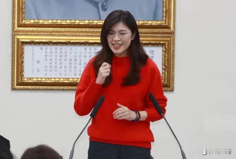 真的不敢苟同郭正亮观点！他说郑丽文能量比江启臣当主席时还低，这话真的太表面，根本