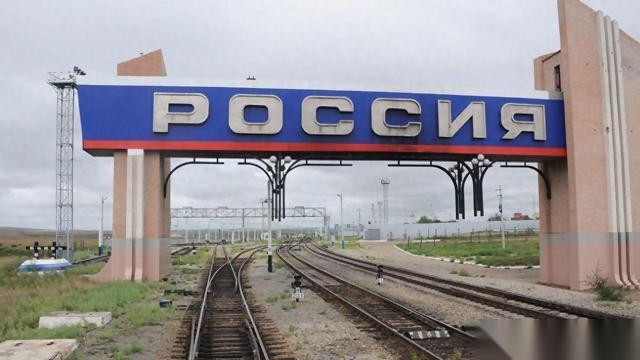 拖了快十年的工程，俄罗斯这回真急眼了。
3月11日，俄方官员伊格纳托夫立下军令状