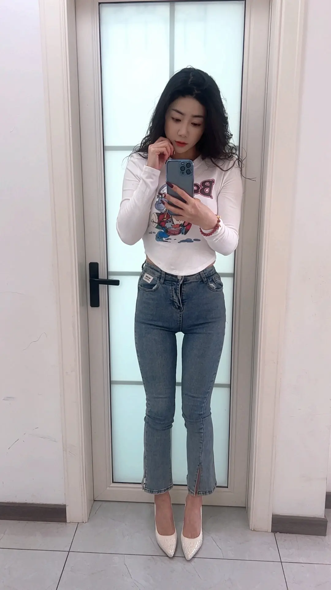 爱不是嘴上说的，而是什么也没说，却做着让你开心的事。真正在乎你的人，是...