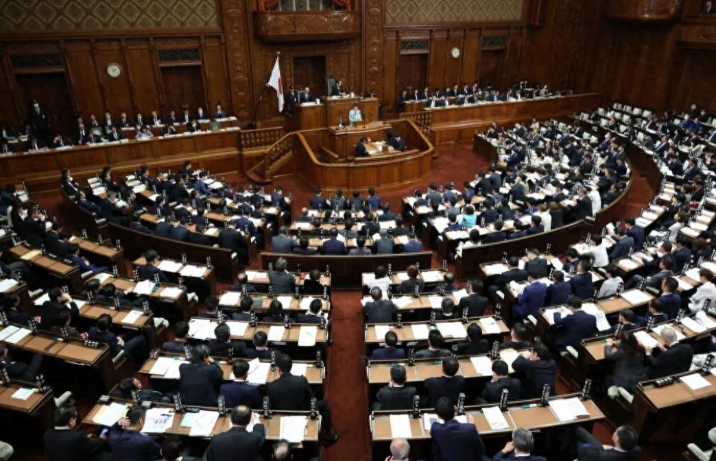 /日本前首相石破茂对日本发出警告：“如果敢对华袭击，那日本将遭遇灭顶之灾。当前，