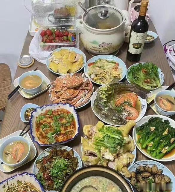 经常做饭的人，一定要收藏：1、煮玉米时，保留两层外衣。2、煮面条时，加一勺油，面
