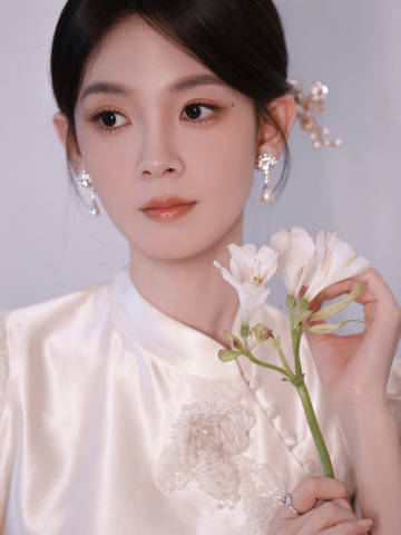 陈瑶 好耶，是新中式瑶瑶，花美人更美