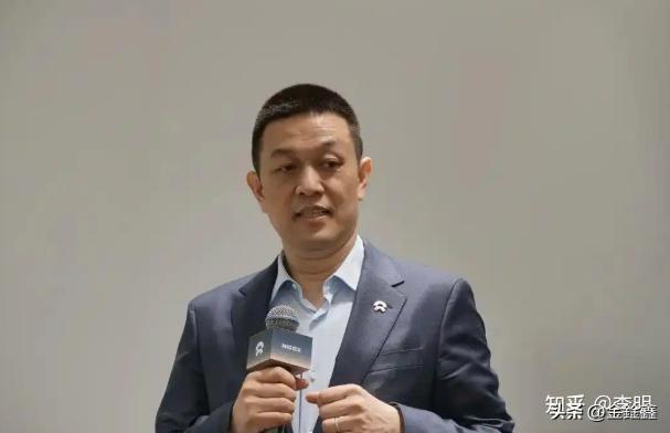 李斌“炮轰”超充：再快也慢过换电，天天快充就是伤电池！

“超快充再快，也快不过