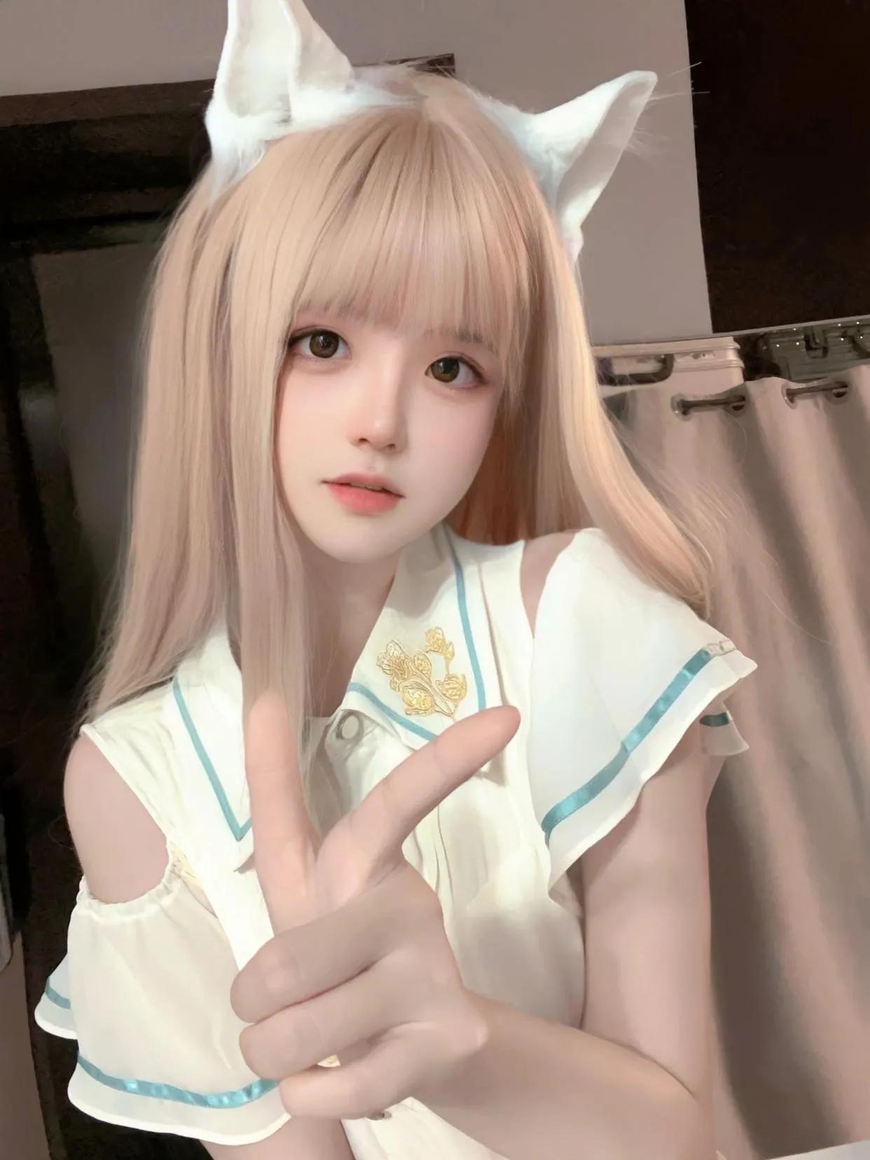 好可爱的女孩子啊！ 