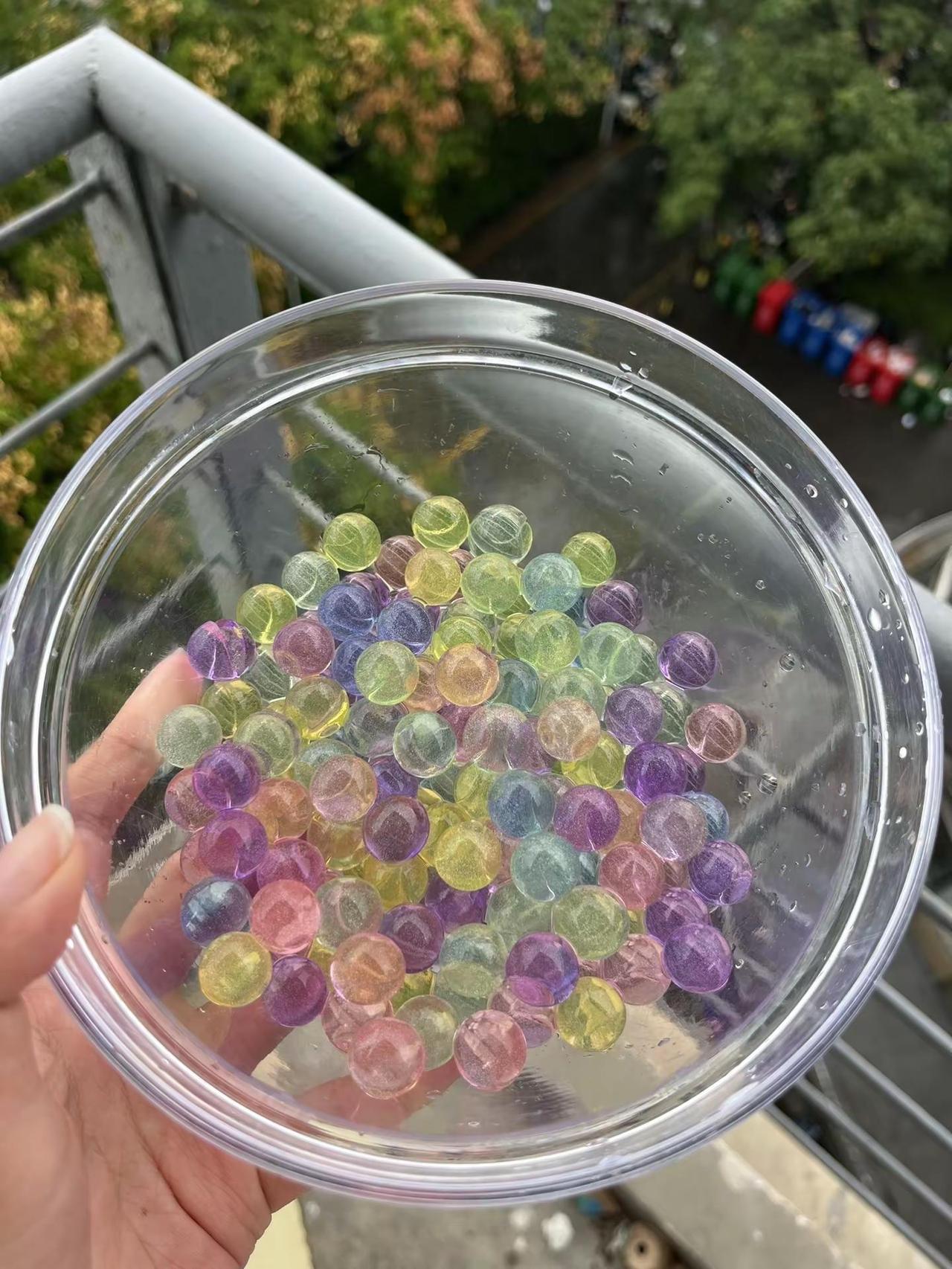也是宴请了一把年少的自己了彩色吸水珠 泡大珠吸水珠 玩具