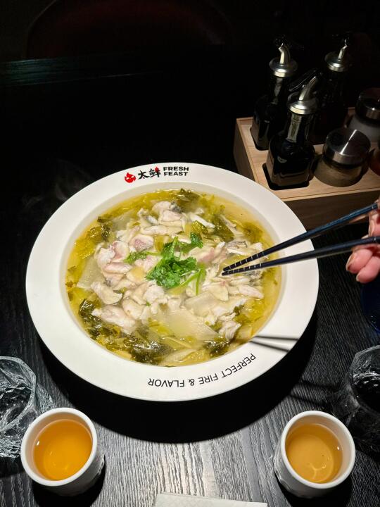 🇬🇧9💷的酸菜鱼🐟！！！！我早中晚都来炫！！🤤