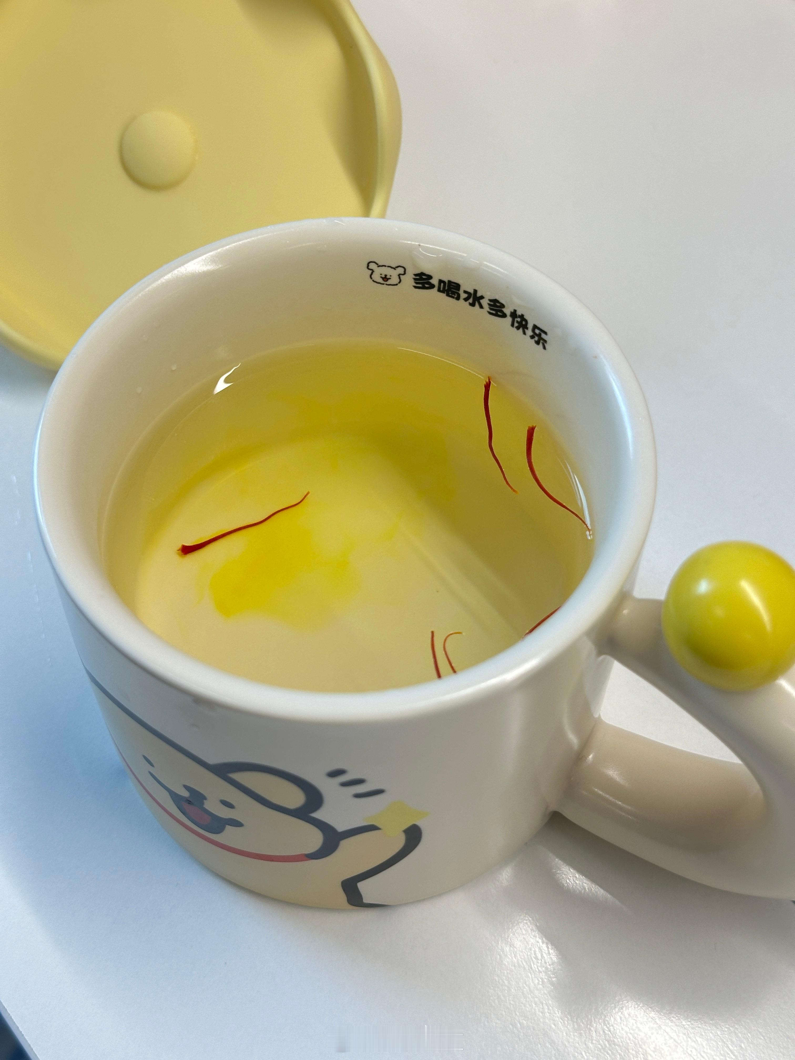快飞小伙伴从西藏带回来的藏红花，三伏天来这么一杯大补[点赞] ​​​
