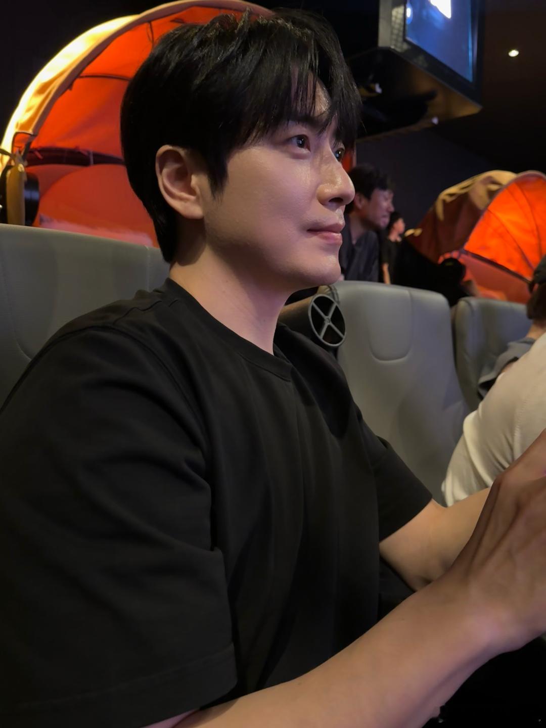 感谢李daddy发给牛马（我）的早安明信片李浚赫 ​​​