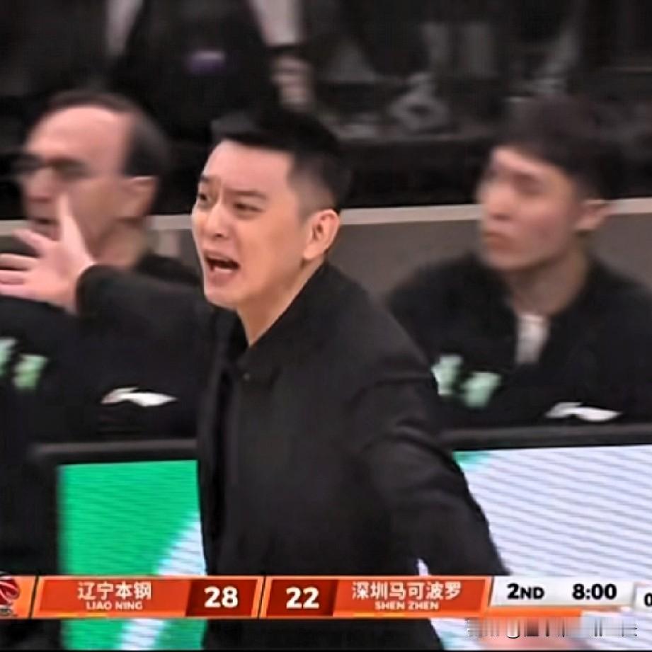 百思不得其解！杨鸣为啥重用鄢手骐，在辽宁地位真高，仅次于赵继伟，打深圳弃用姜宇星