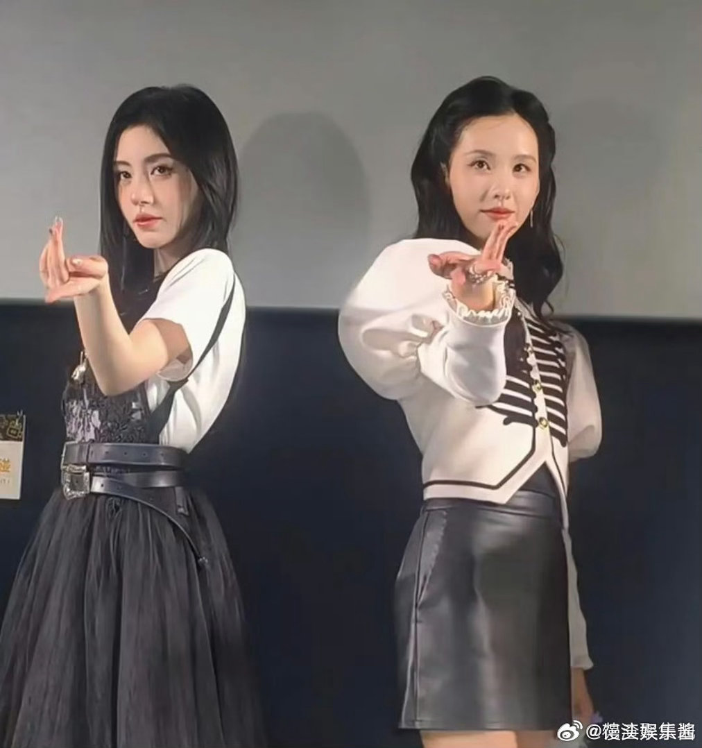 鞠婧祎、陈都灵线下活动生图，谁赢了 