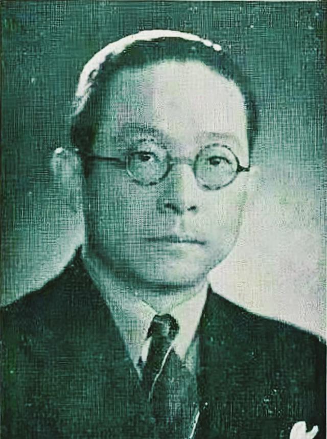 在1955年被逮捕，后毛泽东亲批：此人不可信任，并且服刑改造长达22年。

19