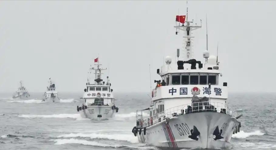 11月16日，中国四艘海警船相继驶入钓鱼岛周边海域，依法开展维权巡航活动。
日本