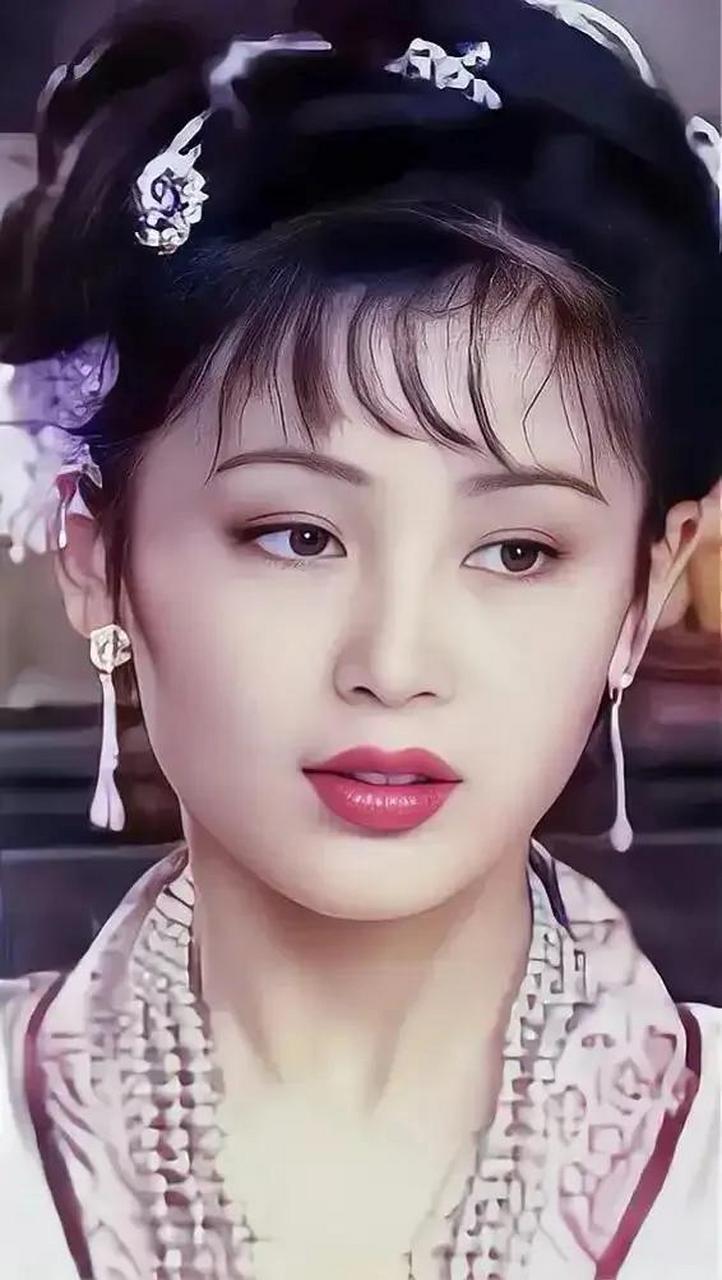 后汉开国皇帝刘知远，在 37 岁还一事无成。一天，刘知远在放马时，对遇见的女子李
