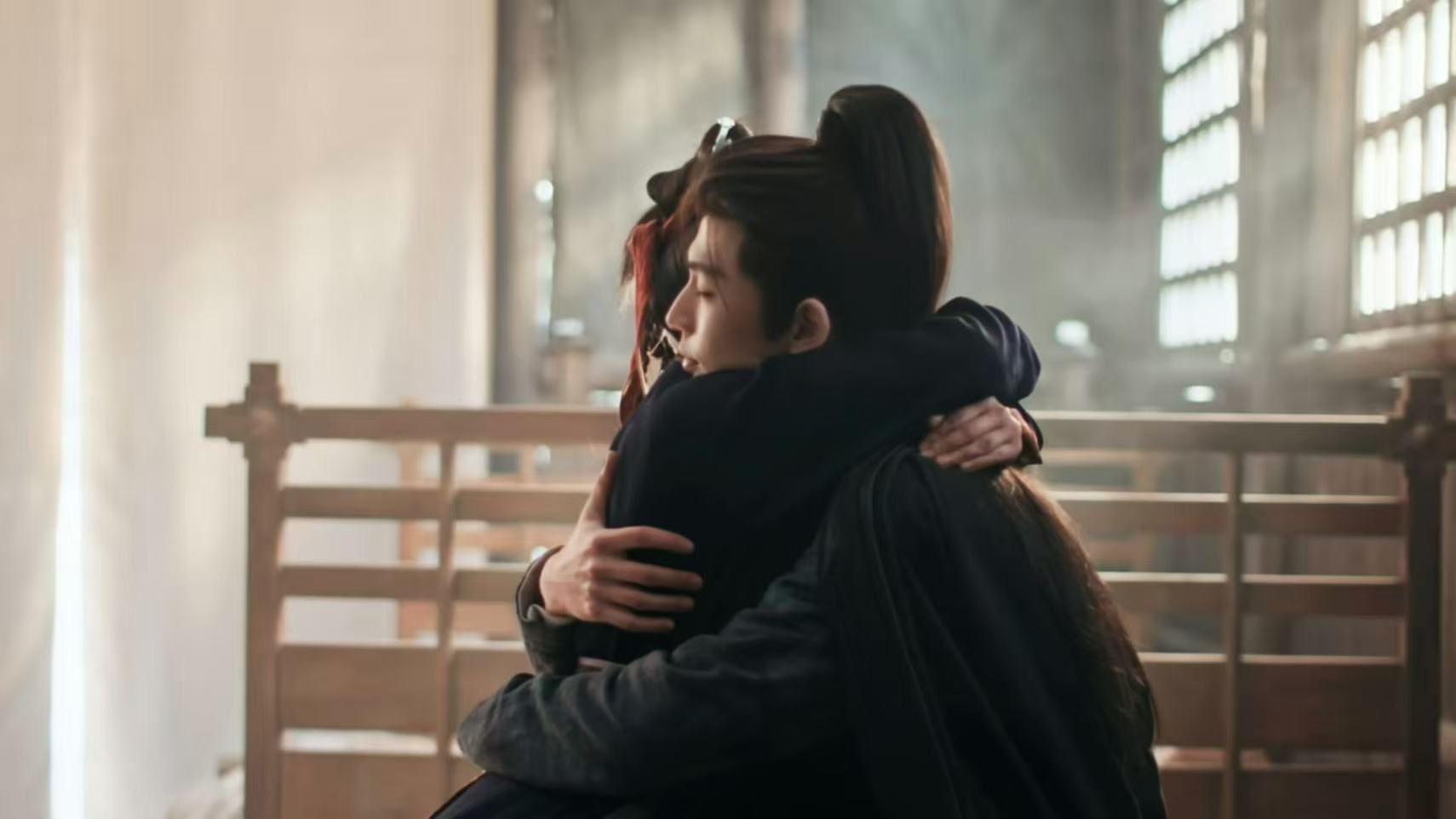 张凌赫田曦薇拥抱比接吻还要缠绵征玉这个拥抱比接吻还要缠绵啊啊啊啊啊啊啊！！！拥抱