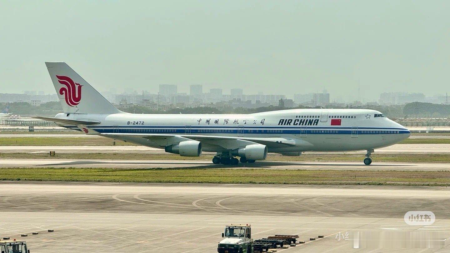 第一次坐波音747-4J6，被称为空中女王，为数不多的双层客机，没想到是这么大的