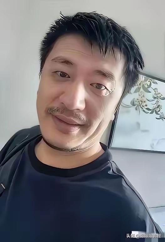 网上总有人酸张雪峰，觉得他就是命好，靠上综艺耍嘴皮子吃上了流量饭。

我觉得这下