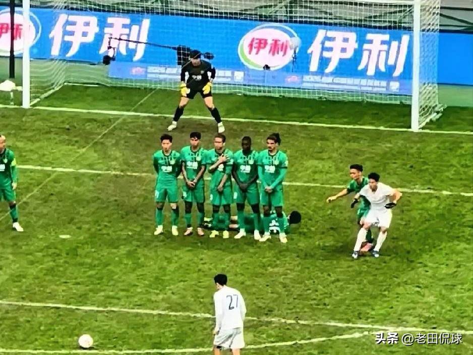 张健智缺席训练，国安门将已无人可用…张健智并没有参加训练，守门员教练汉斯在单独训