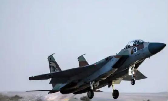 五批导弹原料运向伊朗！
 
可能有人要问了，这原料到底是啥，能让美国这么紧张？说