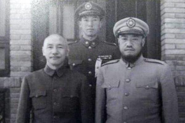 马麒：西北“青马”奠基人，不靠祖荫靠地图——他用三十年把青海从“边角料”变成战略