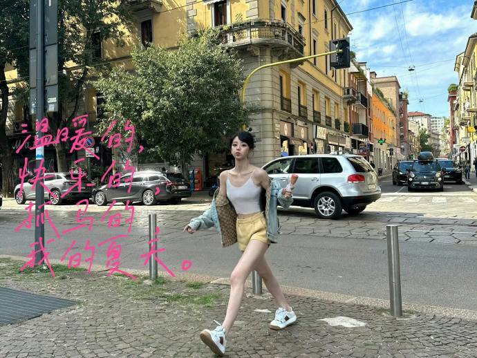 哭红了眼，一定要记得长大。 