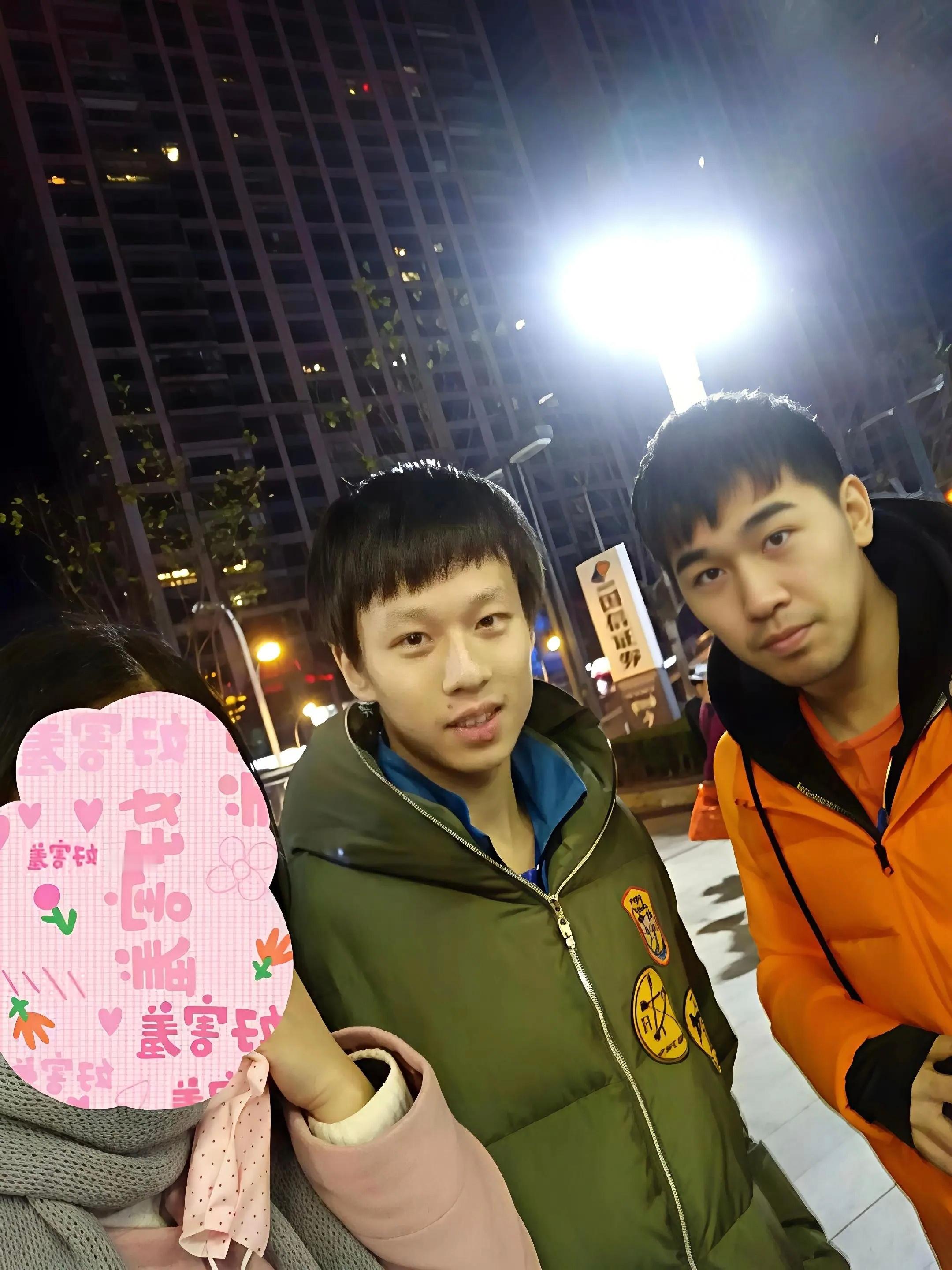 16年小顺毛🥺好乖🤏🏻©️还在嘴硬王椰啵|林高远 ​​​