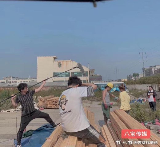 扎根乡土13年他把台州的烟火气讲给百万网友听 土生土长的台州路桥金清人徐道彬，用
