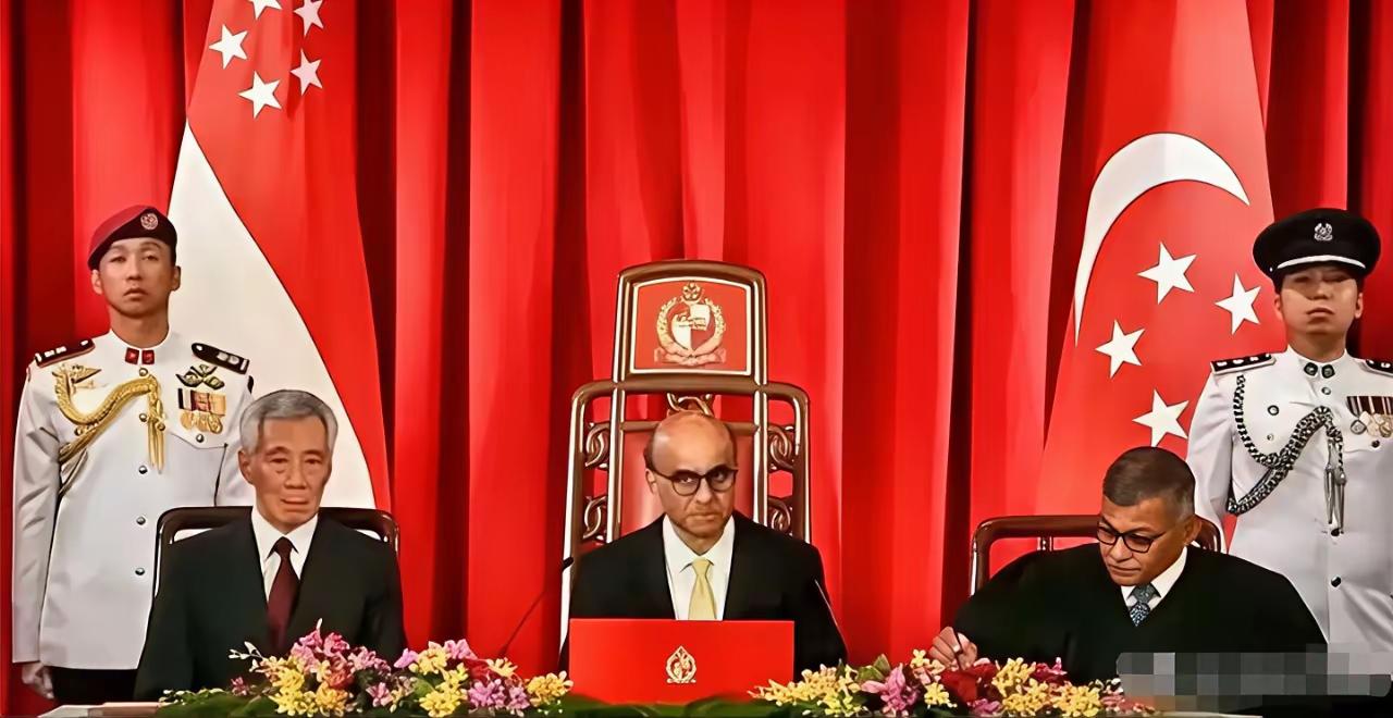 印度人生孩子多是有好处的，现在可以全世界去领导其他国家。
李光耀传给了李显龙，这