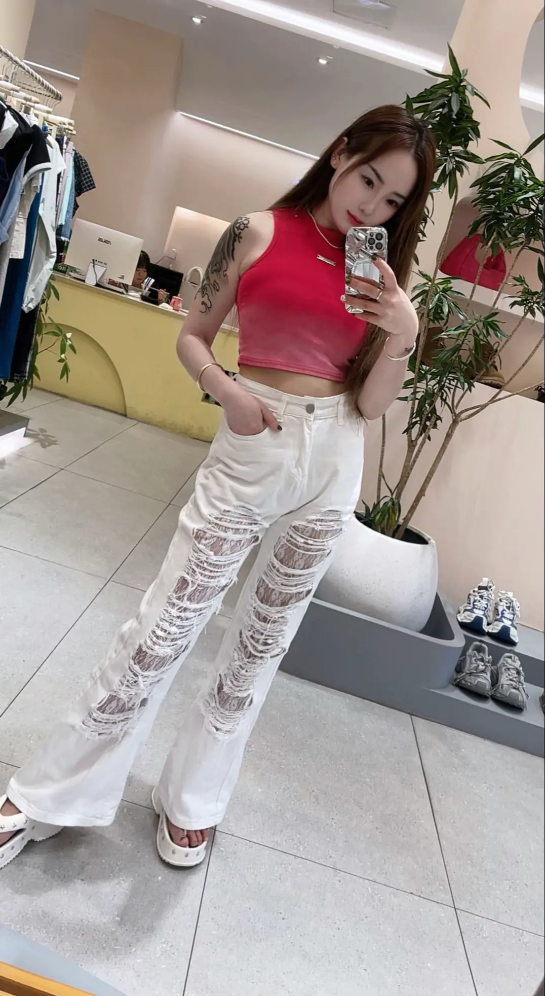 我从不在乎别人眼中的我，我只在乎我有没有活成自己想要的样子