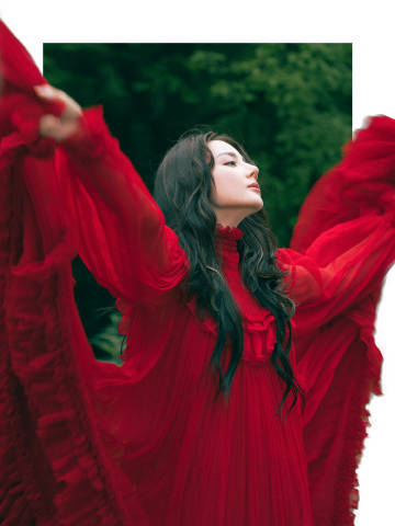 迪丽热巴VOGUE梦幻公主迪丽热巴 VOGUE没有一张废片 迪丽热巴这次VOGU