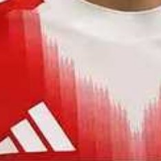 北京时间4月10日，拜仁官方发布公告称，伦纳特-卡尔遭遇右大腿后侧肌肉撕裂，将暂