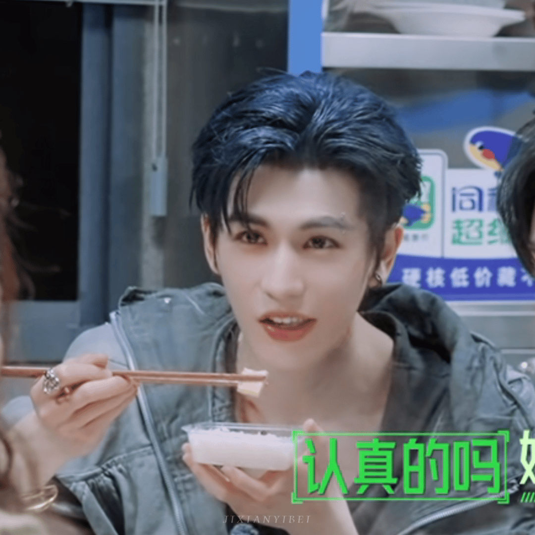 晚餐时间 再嚼一些美味小猪 