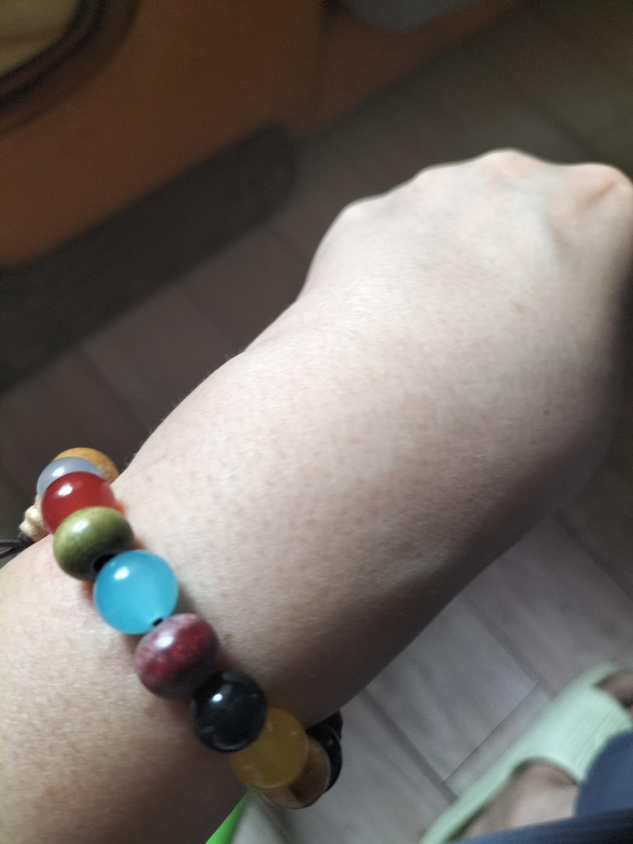 银镯子卖了135，虽然舍不得，但还是卖了，怕放来放去又不知道放哪里了[玫瑰][玫