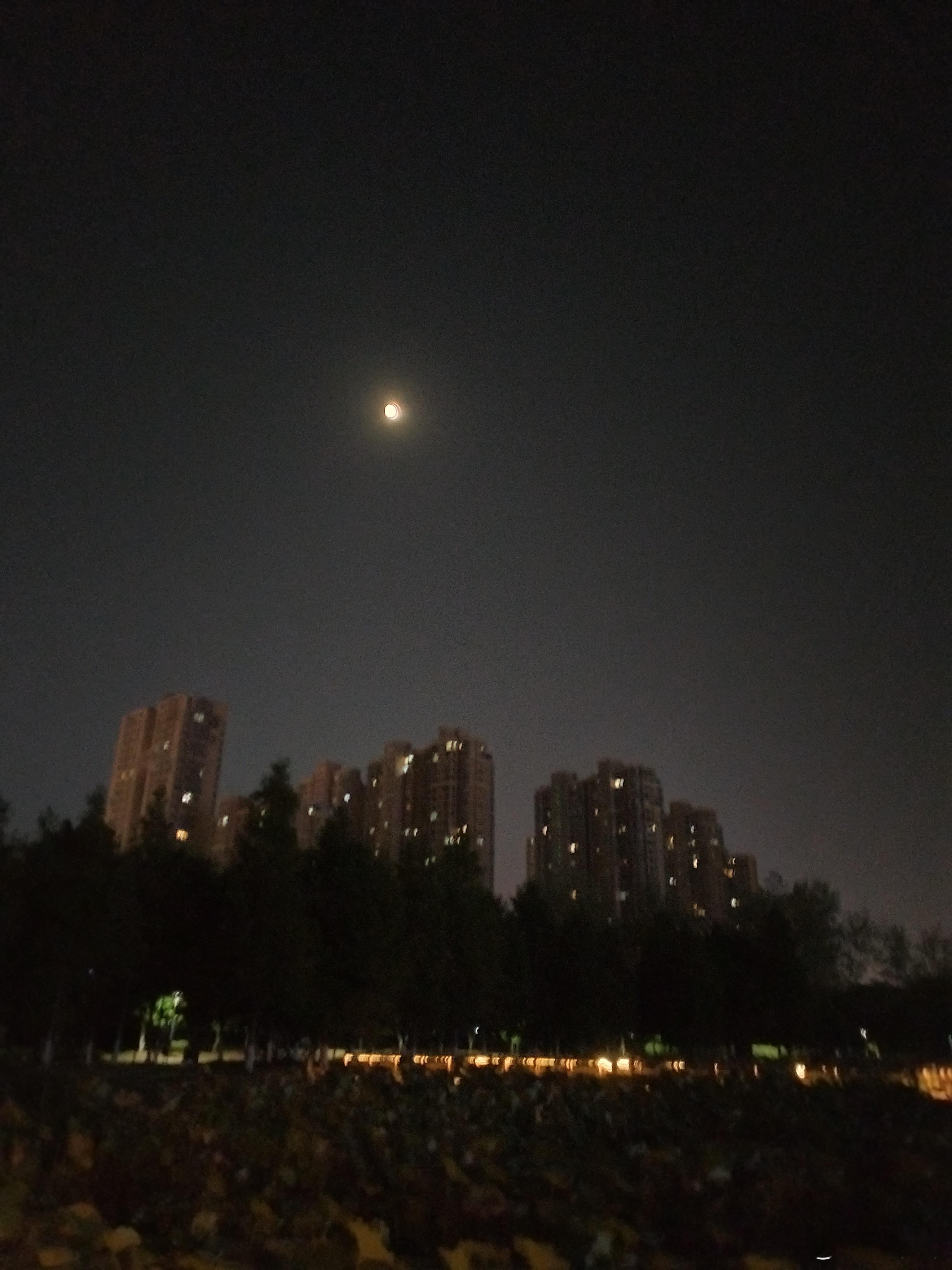 回不去的故乡… 