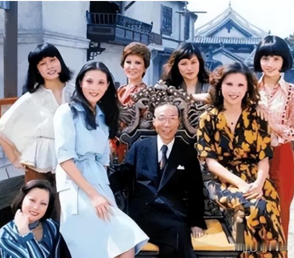邵逸夫真是谜一般的存在！2014年他走了，四个孩子愣是一个都没露面，更神奇的是，