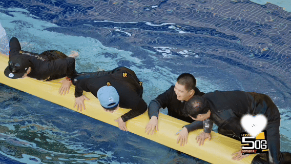 曾沛慈和马頔都躲不过徐梦洁哈哈哈哈哈 救命！徐梦洁简直是综艺“搞事小能手”，前有