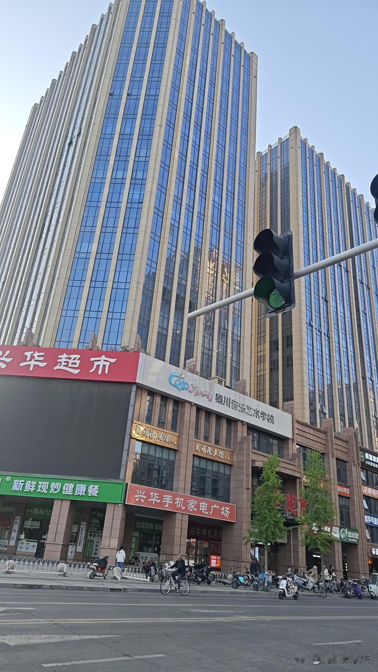 真遗憾，同祥城小区附近的永辉超市，搬迁了。
我觉得很遗憾，我比较喜欢永辉超市，永