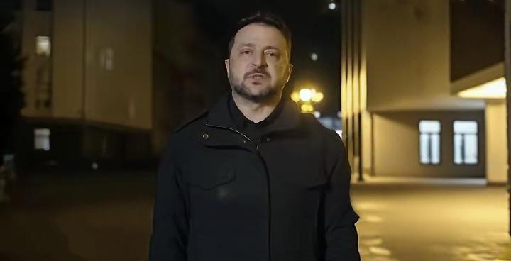 俄军又对乌克兰下狠手了！一波650多架沙赫德无人机+30多枚导弹砸过来，专盯能源