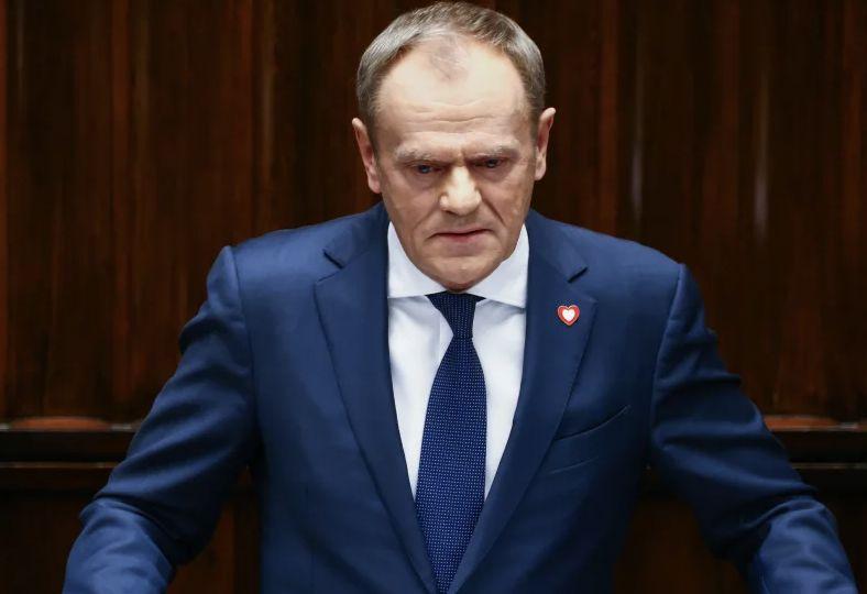 欧媒称，波兰现在的黄金储备比欧洲中央银行还多。而且波兰准备将其黄金储备从550吨