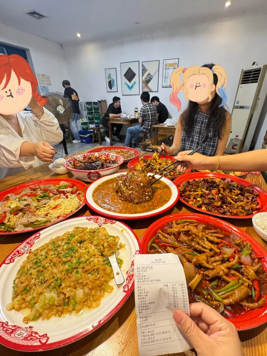 柳州。。。果真不起眼苍蝇馆子是真的好吃