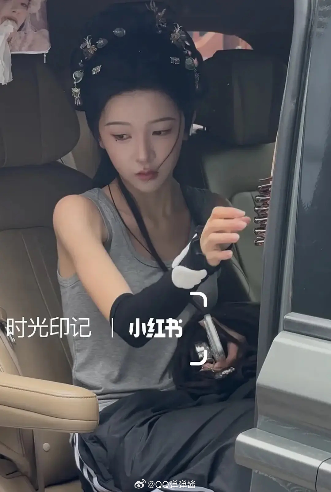 家迪看起来吃的很好啊。为什么路透瘦的和🦢似的 