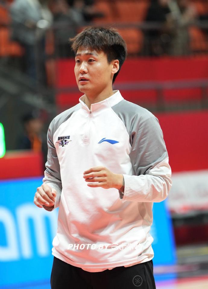 赵睿伤愈复出，完全体的北京男篮本赛季很有希望呀。出了上海和广厦，还有哪队本赛季有