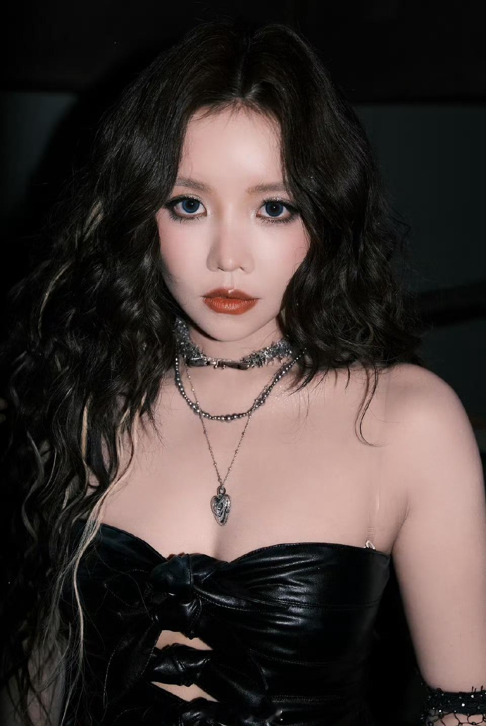 安崎李心洁队长PK安崎李心洁队长打擂PK无论谁赢，都谢谢你们，定义了“姐姐”最好